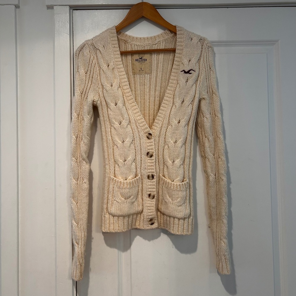 Y2K Vintage Hollister Cream Cable Knit Button-Up Sweater Cardigan